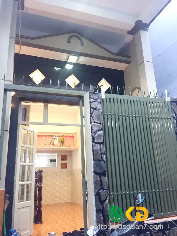 Bán nhà mới xây hẻm 967 đường Trần Xuân Soạn quận 7.